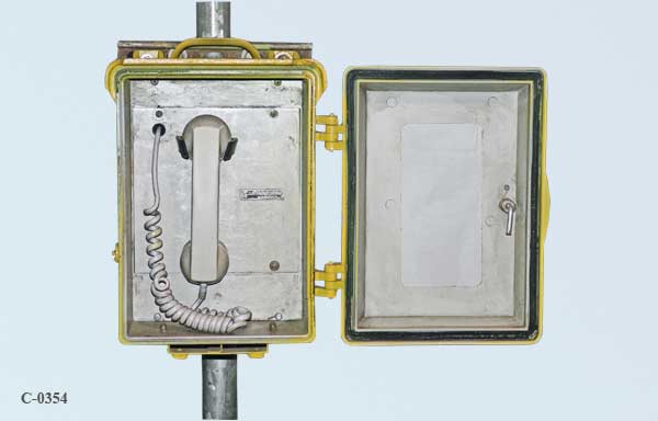 c_0354b Freeway Callbox