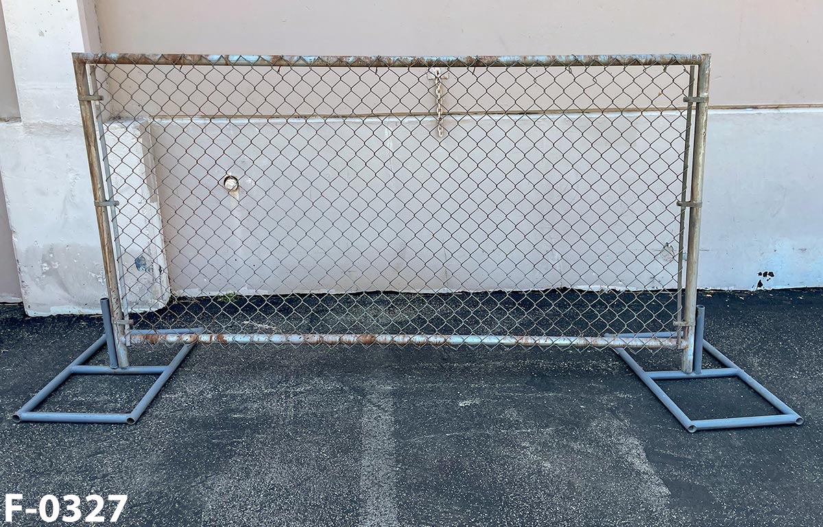 f_0327 Chain Link Fence
