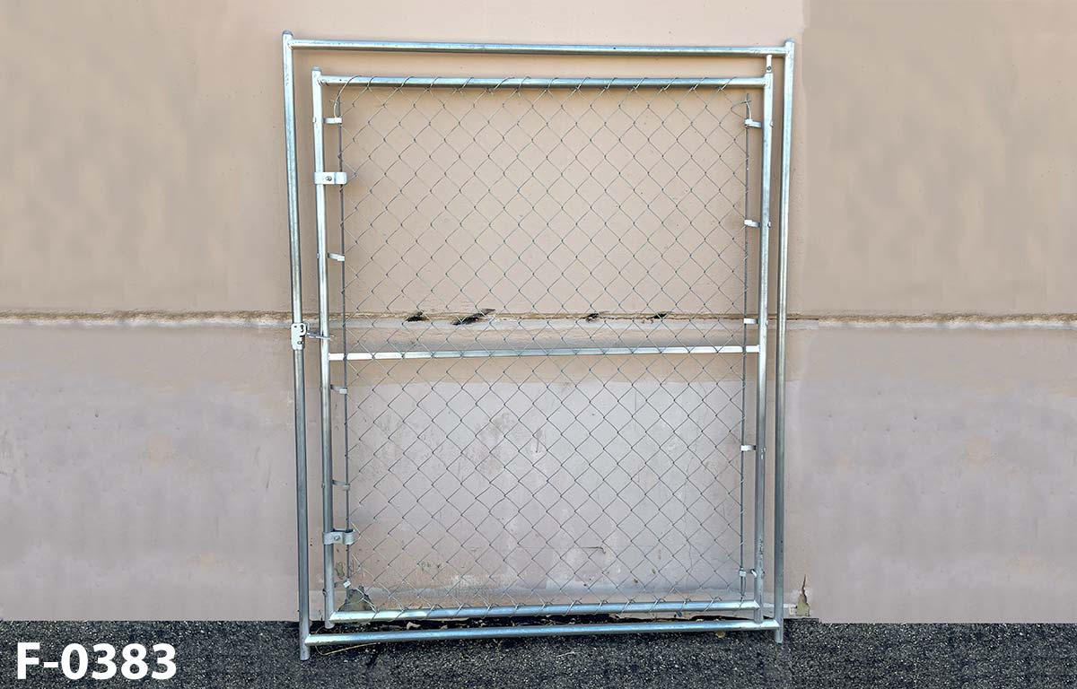 f_0383 Chain Link Fence