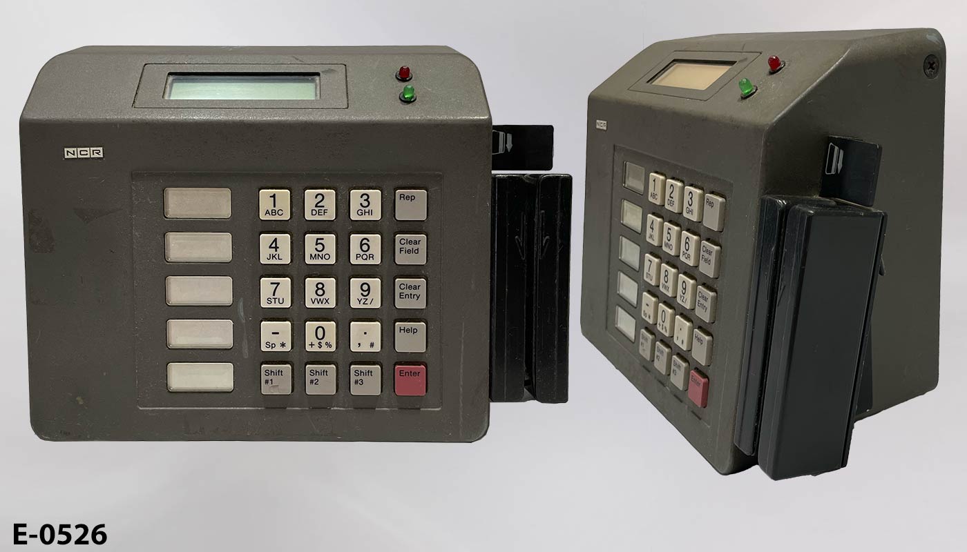 e_0526 Keypad & ID Card Entry System