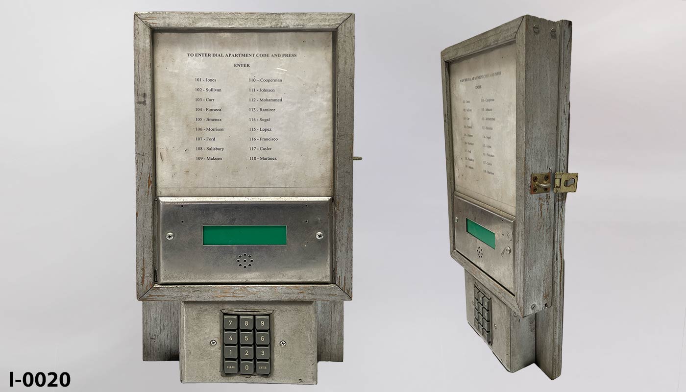 i_0020 Apartment/Office Building Call Box