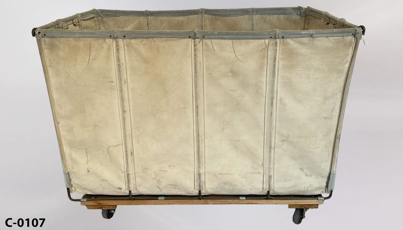 c_0107 Laundry/Mail Cart
