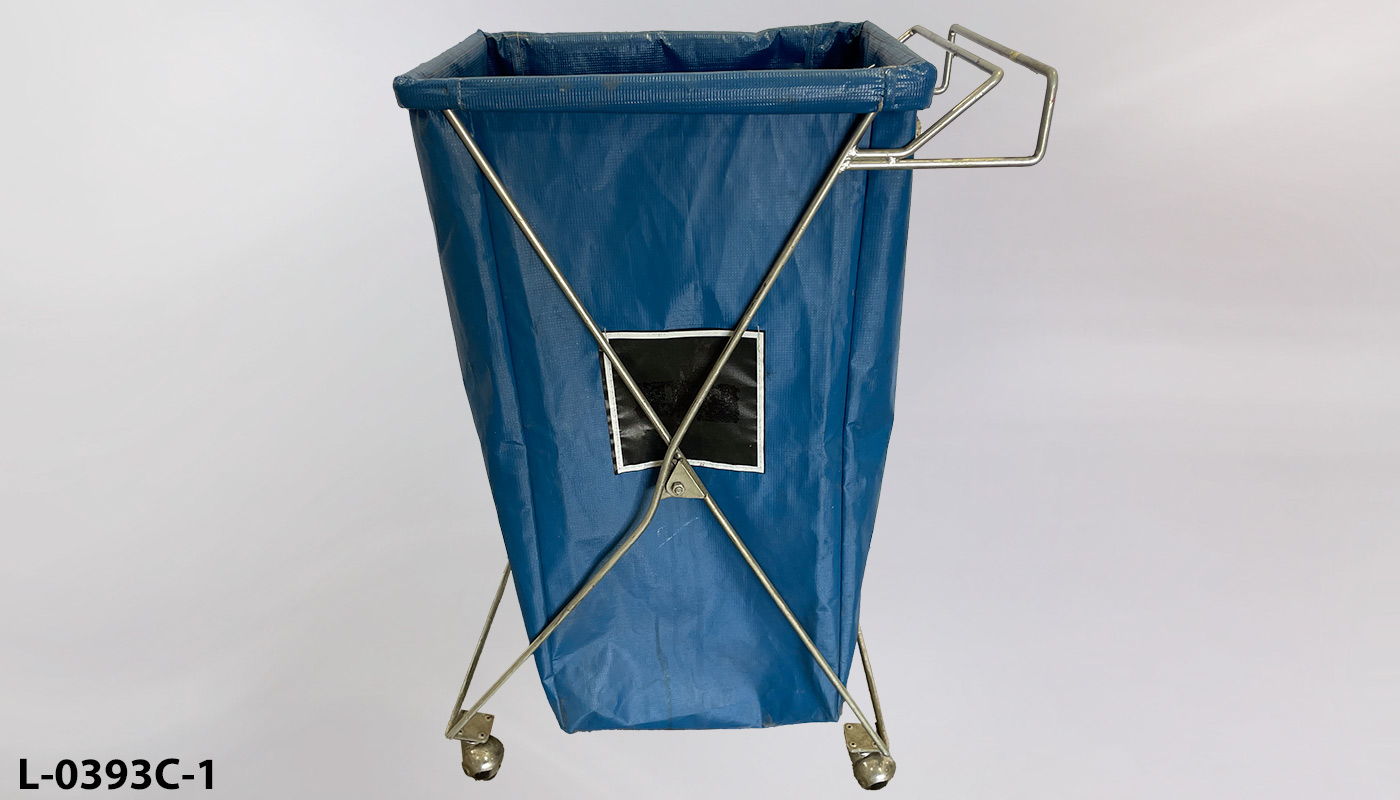 l_0393c_1 Gym/Locker Room Hamper