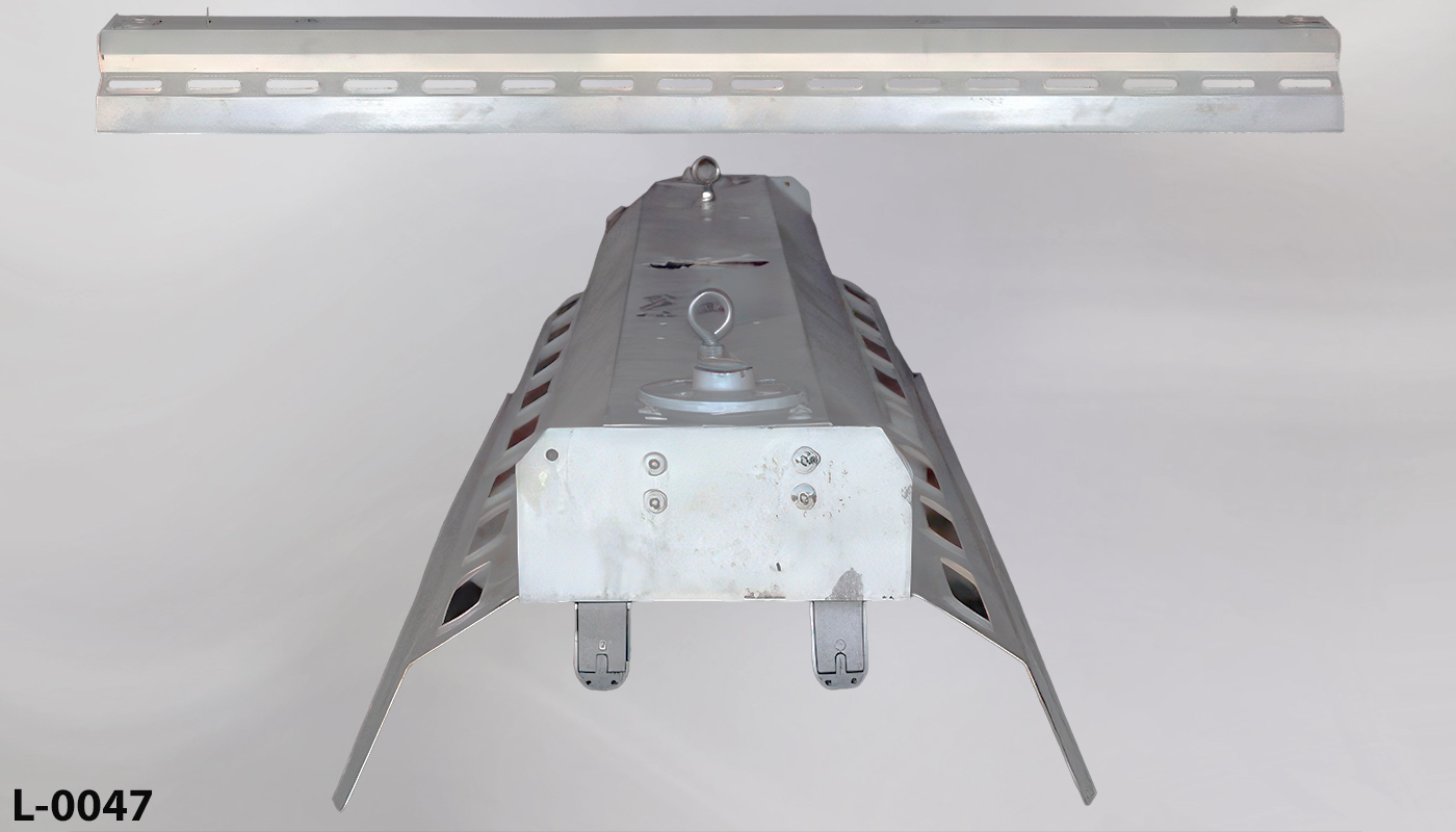 L-0423 8' Fluorescent