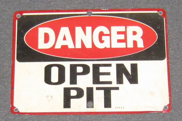 s0843 Construction Caution Sign