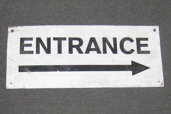 s1303 Entrance Sign