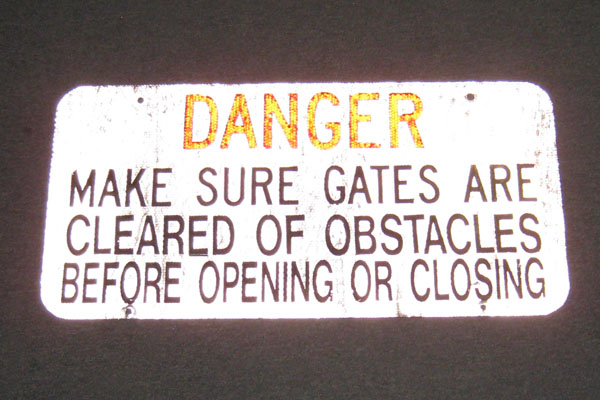s1722 Factory/Machinery Sign