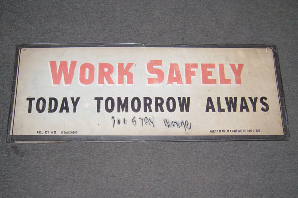s2008 Factory/Machinery Sign