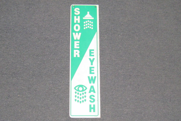 s0967 First Aid Sign