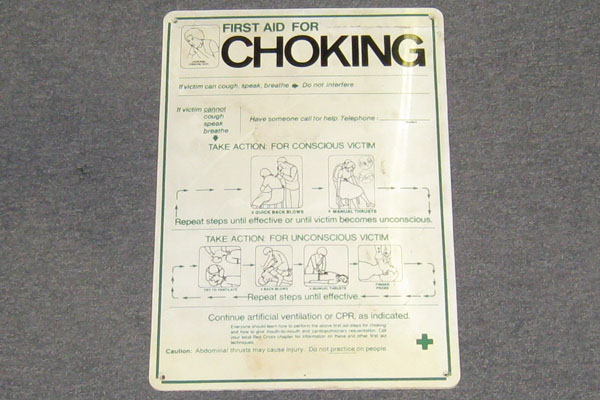 s2434 First Aid Sign
