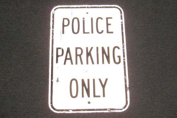 s1633 Jail/Prison Sign