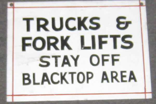 s0219 Loading Dock Sign