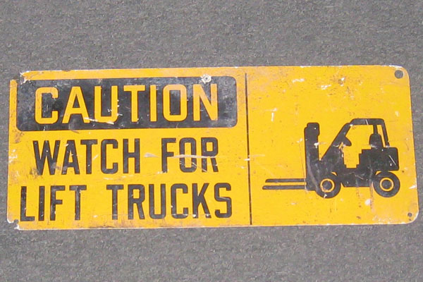 s0736 Loading Dock Sign