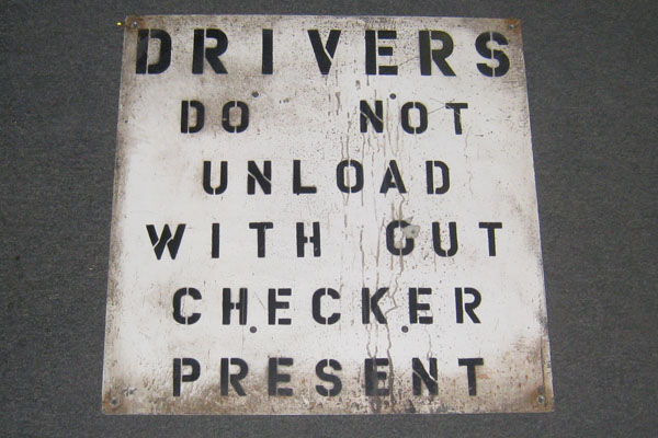 s0760 Loading Dock Sign