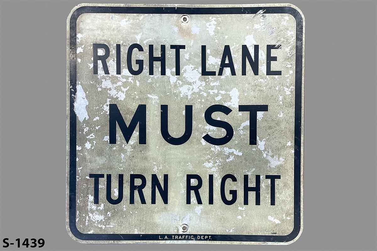 s1439 Street Sign