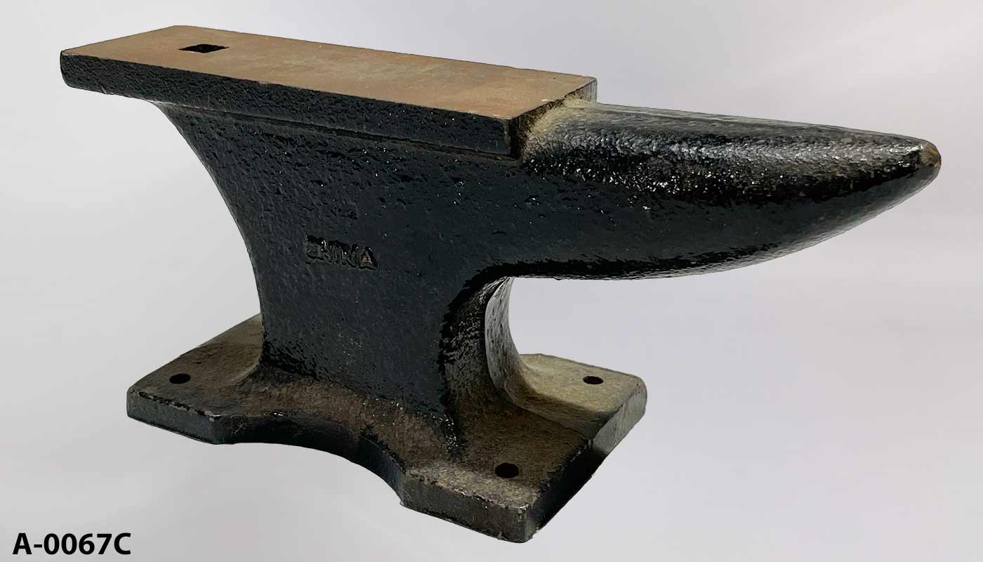 a_0067c Anvil, Small