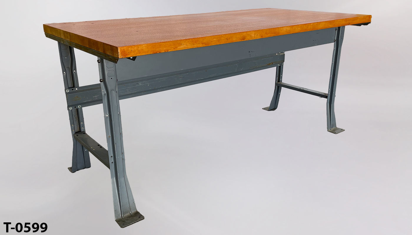 t_0599_ Work Table